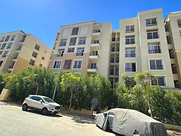 شقق للبيع - 174 غرف - بالدور 2