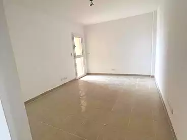 Apartments For sale - 4 rooms - floor 5