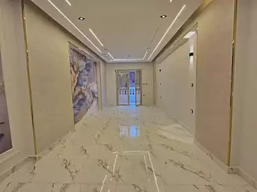 Apartments For sale - 3 rooms - floor 5