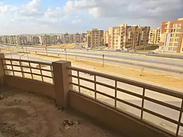 Apartments For sale - 3 rooms - floor 4