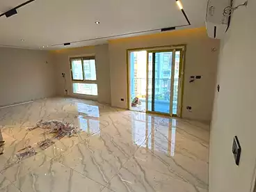 Apartments For sale - 2 rooms - floor 4
