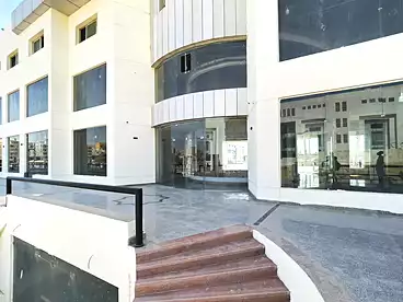 مطاعم للإيجار - بالدور 1