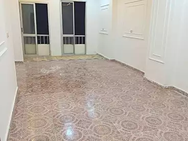 شقق للبيع - 2 غرف - بالدور 1