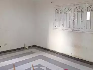 Apartments For rent - 3 rooms - floor 5
