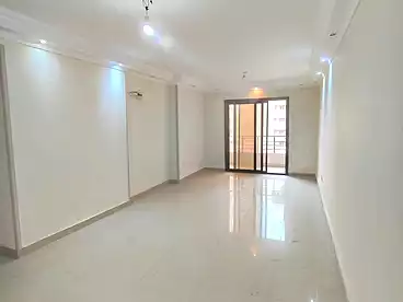 شقق للبيع - 3 غرف - بالدور 15