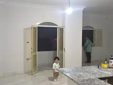 شقق للإيجار - 3 غرف - بالدور 4