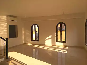 تاون هاوس للبيع - 3 غرف