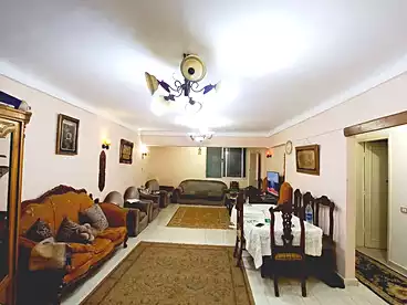 شقق للبيع - 3 غرف - بالدور 2