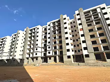 شقق للبيع - 3 غرف - بالدور 1