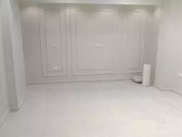 Apartments For sale - 3 rooms - floor 0