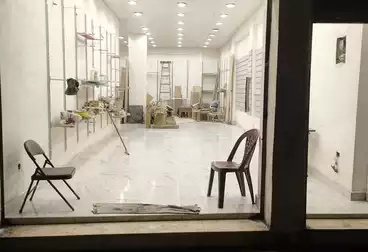 Commercial For sale - floor 0