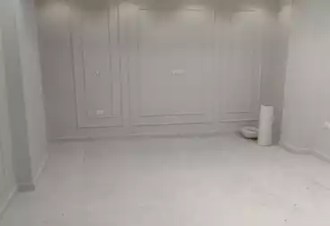 Apartments For sale - 3 rooms - floor 0