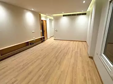 Apartments For sale - 3 rooms - floor 1