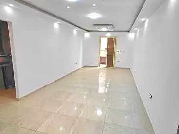 شقق للبيع - 3 غرف - بالدور 11