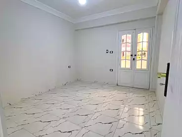 شقق للبيع - 3 غرف - بالدور 2