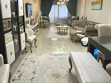 شقق للبيع - 3 غرف - بالدور 18