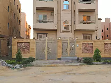شقق للبيع في حي 2000 قطعة، التوسعات الشمالية، 140 متر