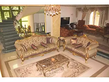 فلل للبيع - 8 غرف