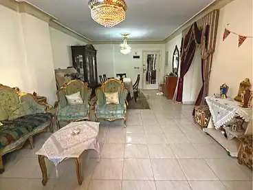 شقق للبيع - 3 غرف - بالدور 8