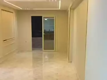 Apartments For rent - 3 rooms - floor 10