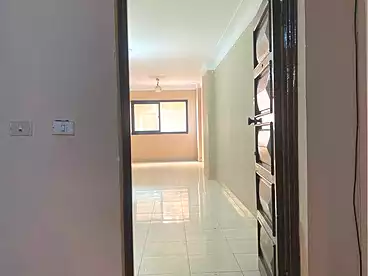 عقارات للإيجار - 3 غرف - بالدور 1