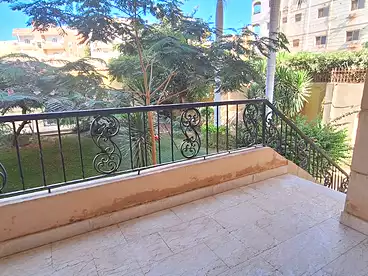 شقق للإيجار - 4 غرف - بالدور 0