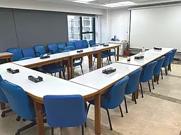 عقارات للإيجار - 7 غرف - بالدور 2