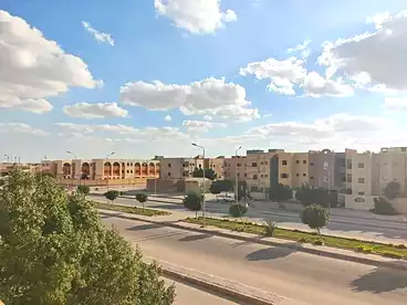 Building For sale - 6 rooms