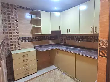 شقق للبيع في البيطاش، العجمي، 120 متر