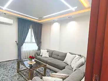 شقق للبيع - 3 غرف - بالدور 7