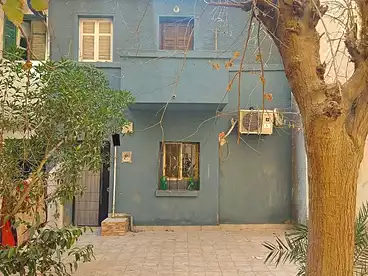 Building For sale - 6 rooms