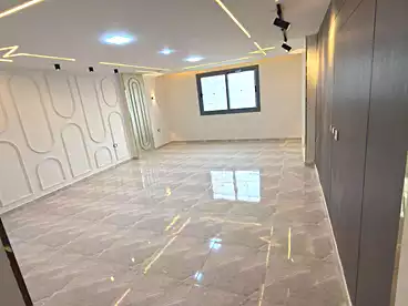 Apartments For sale - 3 rooms - floor 8