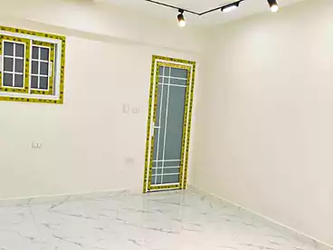 شقق للبيع في البيطاش، العجمي، 130 متر