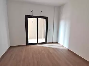 عقارات للبيع - 3 غرف - بالدور 2