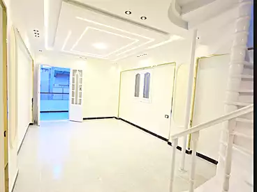 عقارات للبيع - 2 غرف - بالدور 5