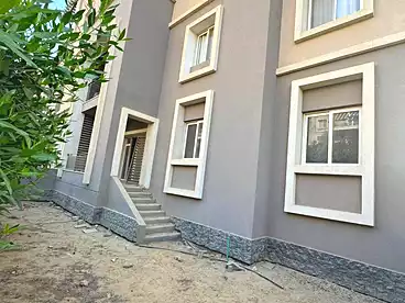 Apartments For sale - 3 rooms - floor 1