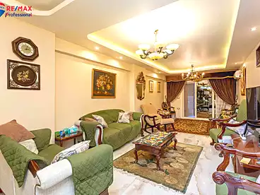 Apartments For sale - 3 rooms - floor 1