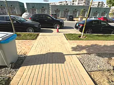Apartment with Garden For sale - 3 rooms - floor 1