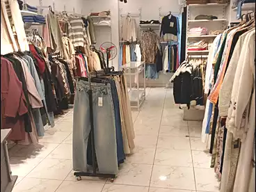محلات للإيجار في شارع الملك فيصل، فيصل، 50 متر