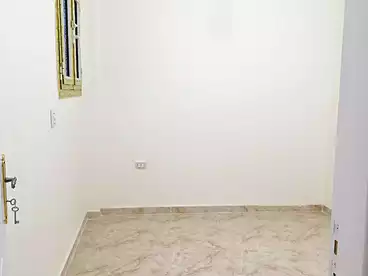 شقق للإيجار في شارع رايل، منشية عين حلوان، 125 متر