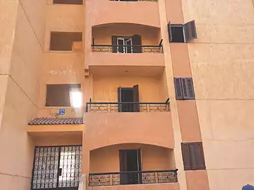 عقارات للبيع - 3 غرف - بالدور 3