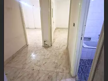 تجاري للبيع في الهانوفيل، العجمي، 100 متر