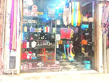 Shops For rent in Mahmoud El-Isawy St., Miami, 60 sqm
