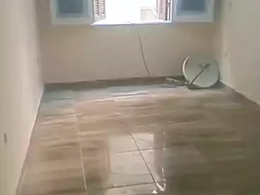 شقق للبيع في شارع المجزر الالي، اللبيني، 100 متر