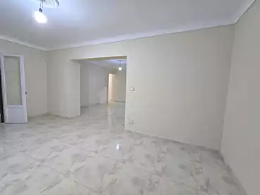 Apartments For rent in Abou Quer St - El Horeya Rd, Ganaklis, 120 sqm