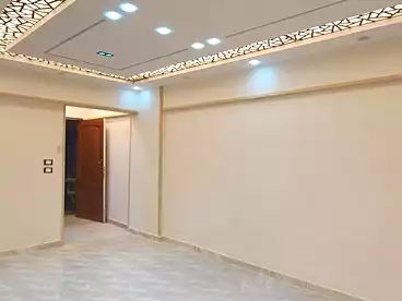 Apartments For sale in Masaken Al Sharekah Al Plastic St., Victoria, 80 sqm
