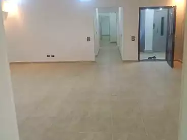 شقق للبيع في الهضبة العليا، المقطم، 220 متر