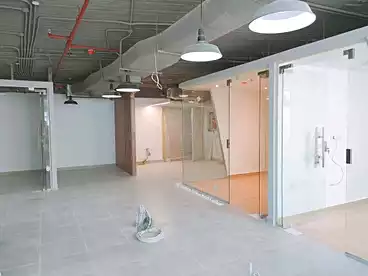 مقر إداري للإيجار - بالدور 0