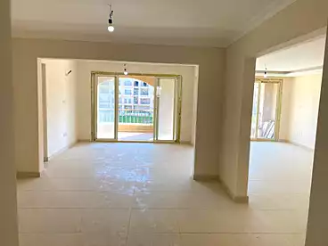 undefined للبيع - 3 غرف - بالدور 2