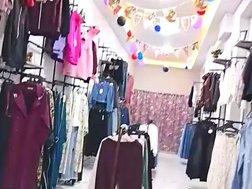 تجاري للبيع في شارع الملكة ناظلي، كفر طهرمس، 70 متر